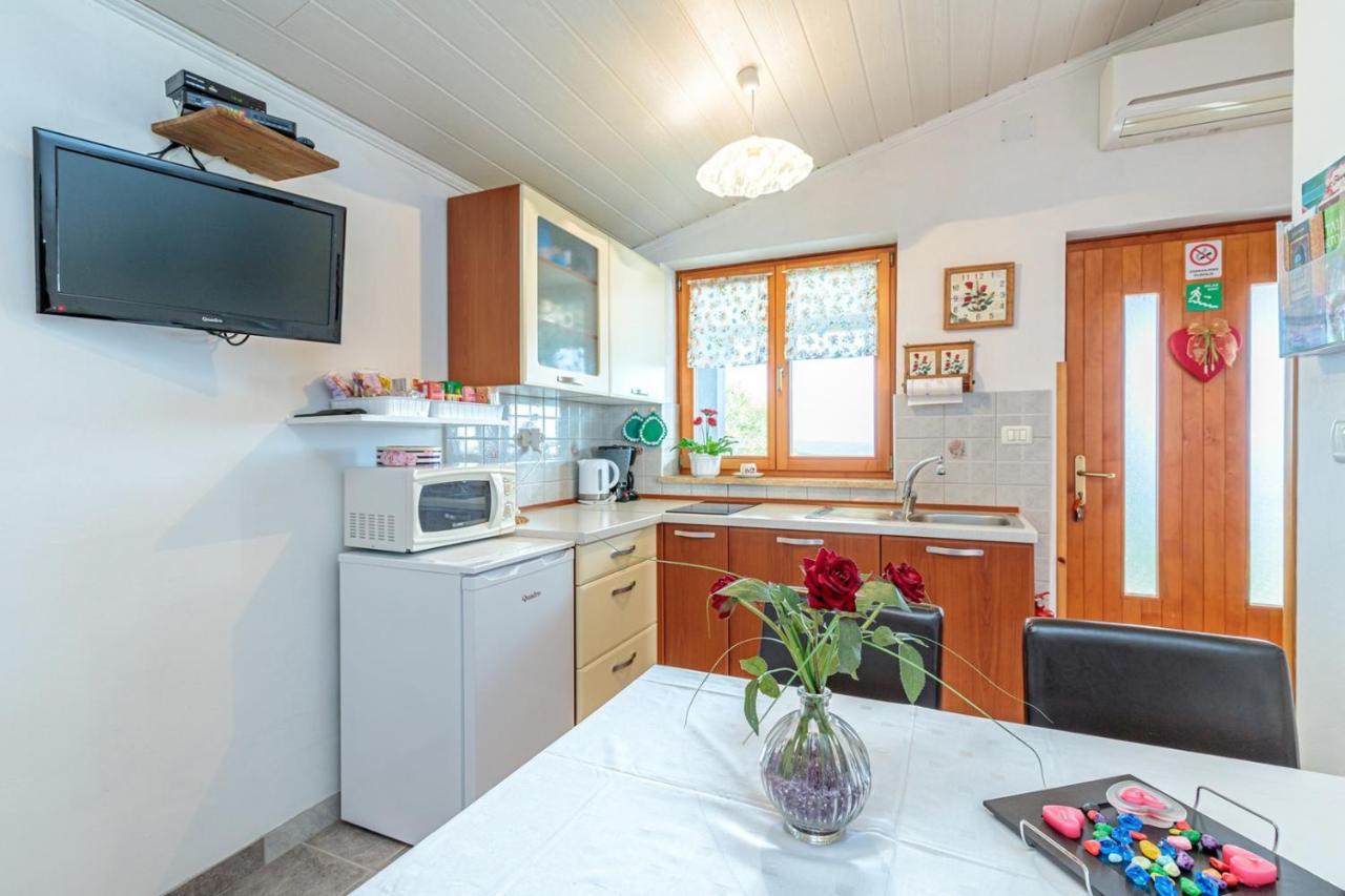 Apartments Sveti Leonard Oprtalj ภายนอก รูปภาพ