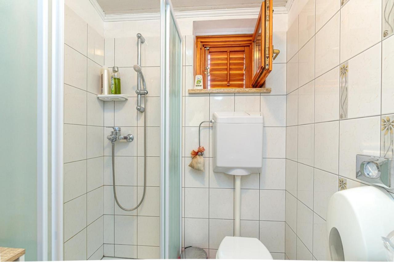 Apartments Sveti Leonard Oprtalj ภายนอก รูปภาพ