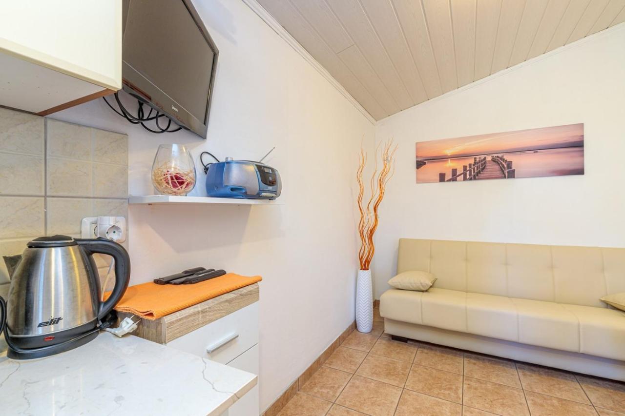 Apartments Sveti Leonard Oprtalj ภายนอก รูปภาพ